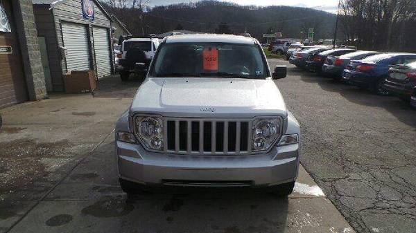 2009 Jeep Liberty Sport 4x4 4dr SUV EVERYONE IS APPROVED! - cars & for sale in Vandergrift, PA – photo 2