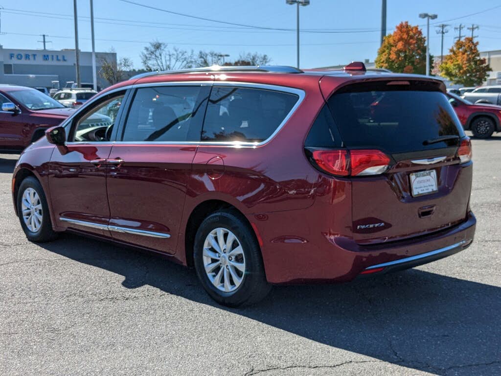 2019 Chrysler Pacifica Touring L FWD for sale in Fort Mill, SC – photo 5