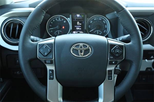 2022 Toyota Tacoma - - by dealer - vehicle automotive for sale in Arlington, TX – photo 11