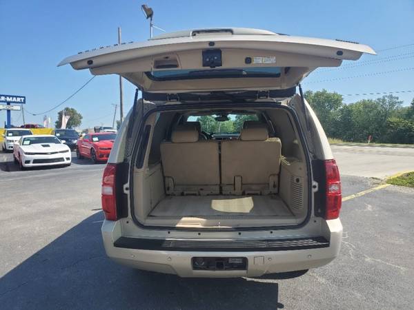 2007 Chevrolet Suburban LTZ Leather Sunroof DVD kansas city south for sale in Lees Summit, MO – photo 18