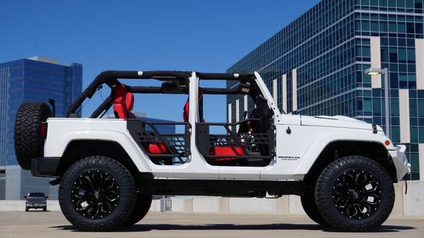 2015 Jeep Wrangler Unlimited ( NICEST JEEPS UNDER 50K ) - cars & for sale in Austin, TX – photo 9