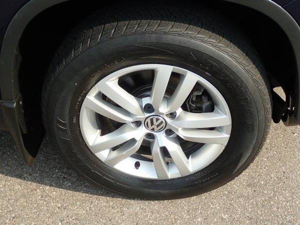 2012 Volkswagen Tiguan SUV S (Night Blue Metallic) GUARANTEED APPROVAL for sale in Sterling Heights, MI – photo 10