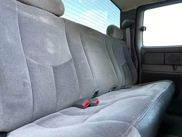 2004 GMC Sierra 2500HD SLE Extended Cab 4WD - 6.0L V8 for sale in Uniontown, IN – photo 22