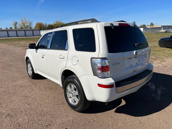 2010 Mercury Mariner 4WD - - by dealer - vehicle for sale in Sioux Falls, SD – photo 8