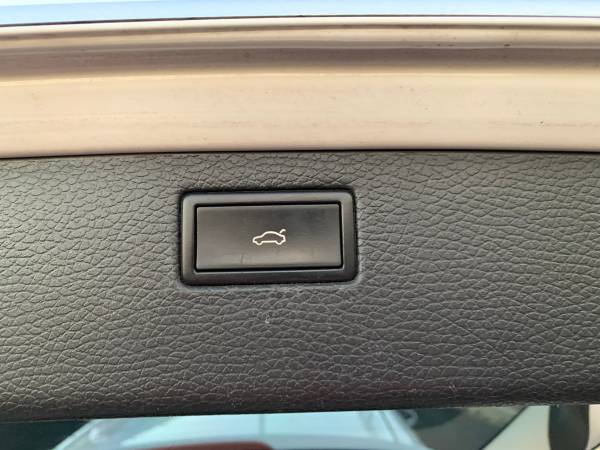 * 2010 VW Passat Wagon Komfort * Navigation * Low 51K Miles * 1-Owner! for sale in Phoenix, AZ – photo 17