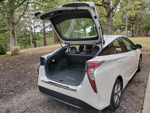 2016 PRIUS Three for sale in Lyle, OR – photo 5