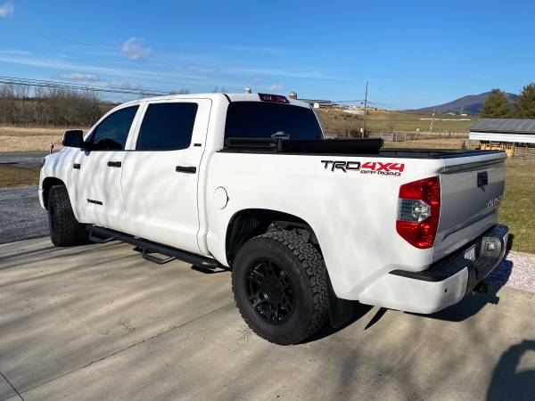 2019 Toyota Tundra SR5 CrewMax for sale in Penn Laird, VA – photo 8