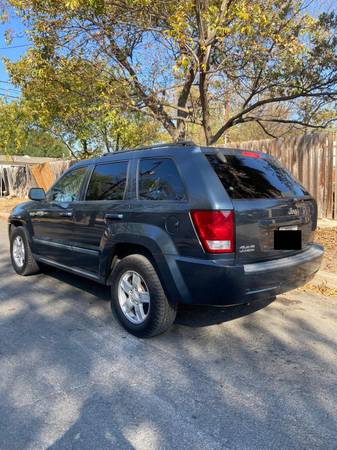 2007 JEEP GRAND CHEROKEE - cars & trucks - by owner - vehicle... for sale in San Antonio, TX – photo 2