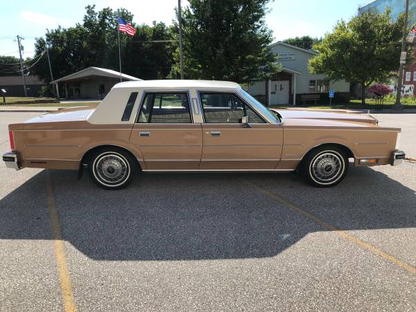 1983 Lincoln Town car - cars & trucks - by owner - vehicle... for sale in Bevington, IA – photo 21