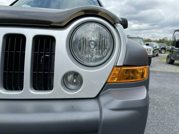 2007 Jeep Liberty Sport 4x4 Bright Silver Meta for sale in Johnstown , PA – photo 24