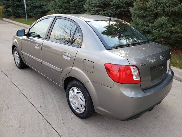 2010 KIA! WINTER READY!2300 for sale in Crystal Lake, IL – photo 7