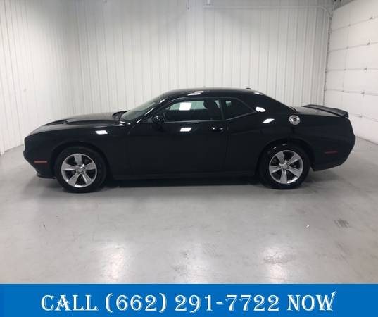 Sporty Black 2018 Dodge Challenger SXT w Backup Camera for sale for sale in Ripley, MS – photo 13