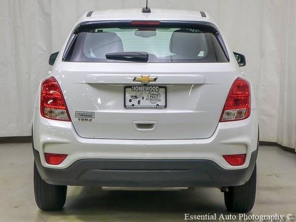 2017 Chevrolet Trax wagon LS - White for sale in Homewood, IL – photo 5