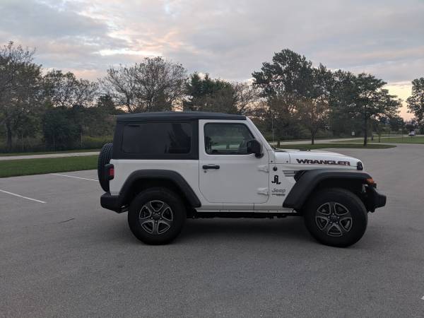2018 Jeep Wrangler JL – Lease Take-over for sale in Green Bay, WI – photo 4