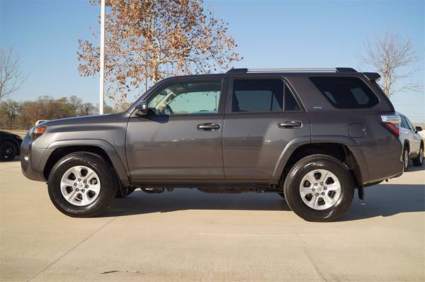 2019 Toyota 4Runner RWD 4D Sport Utility/SUV SR5 for sale in Bastrop, TX – photo 4