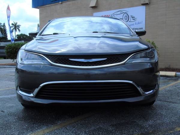 2015 Chrysler 200 4dr Sdn Limited FWD - We Finance Everybody!!! for sale in Bradenton, FL – photo 4