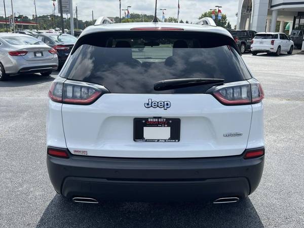 2019 Jeep Cherokee Latitude Plus - - by dealer for sale in Union City , GA – photo 7