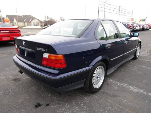 1995 BMW 3-Series 325i - - by dealer - vehicle for sale in Fort Wayne, IN – photo 8