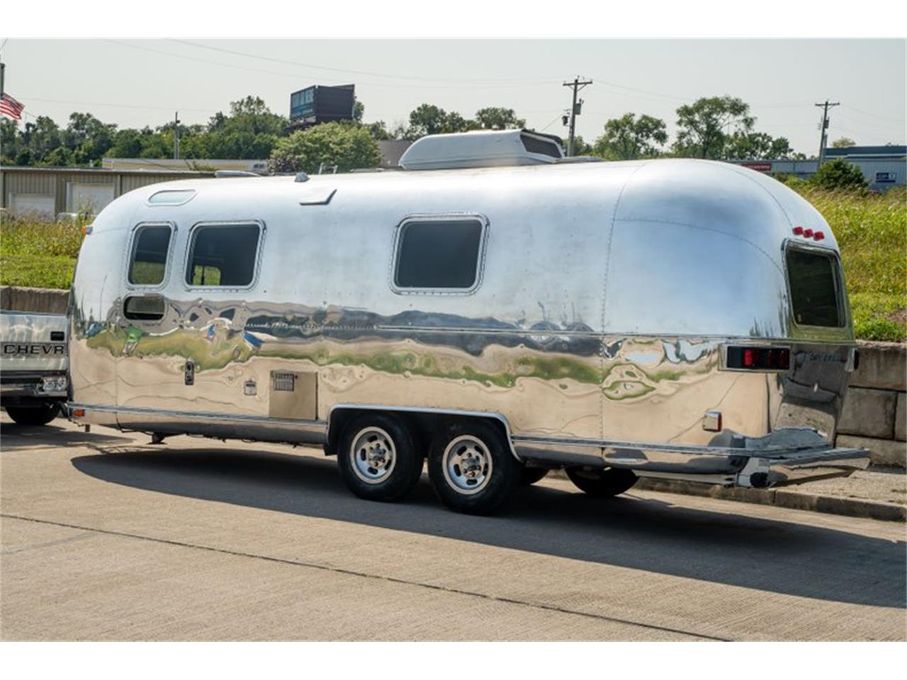 1975 Airstream Land Yacht for sale in St. Charles, MO – photo 7