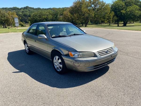 1998 toyota camry for sale in Granbury, TX – photo 2