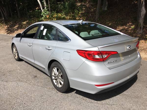 2015 Hyundia Sonata with 26,000 miles on it. for sale in Peabody, MA – photo 3
