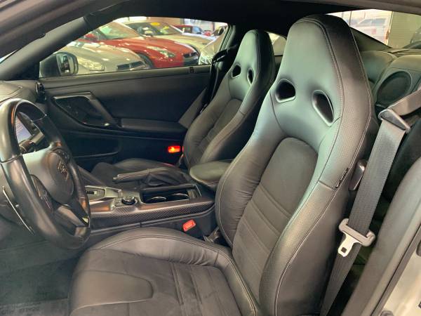 2019 NISSAN GT-R PREMIUM - cars & trucks - by dealer - vehicle... for sale in Springfield, IL – photo 11