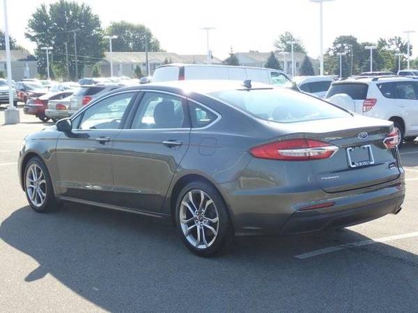 2019 Ford Fusion sedan SEL (Magnetic Metallic) GUARANTEED for sale in Sterling Heights, MI – photo 6