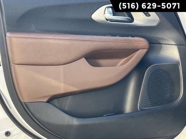 2021 Chrysler Pacifica Limited Minivan - - by dealer for sale in Inwood, NY – photo 18
