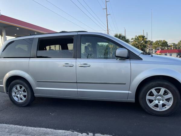 2010 Chrysler Town and Country Touring 4dr Mini-Van for sale in Hudson, FL – photo 4