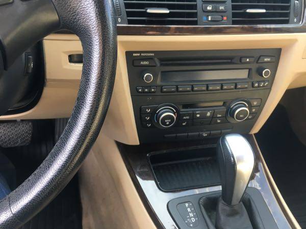 2010 BMW 325 I Nice - - by dealer - vehicle automotive for sale in Westport , MA – photo 11