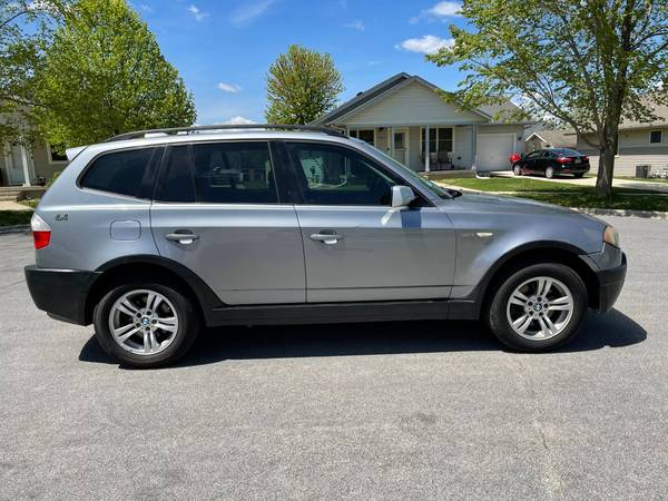 Clean BMW X3 loaded awd for sale in Madison, WI – photo 14