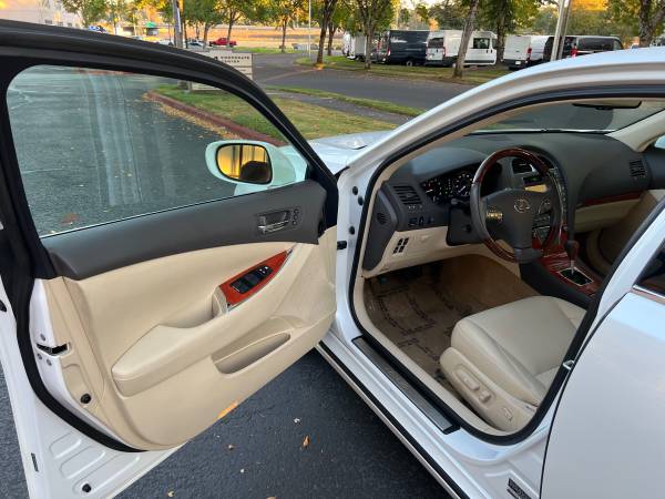 2010 Lexus ES 350 Luxury Only 74k Miles & Fully Loaded ES350 for sale in Portland, OR – photo 8
