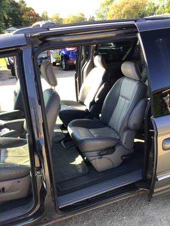 2004 Chrysler Town & Country Touring Platinum - 1 OWNER since 2006 for sale in Farmington, MN – photo 12