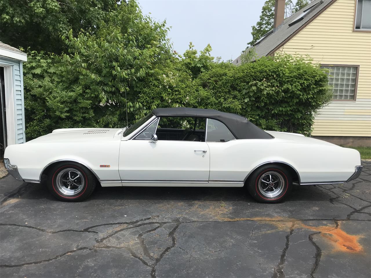 1967 Oldsmobile Cutlass for sale in Guilford , CT