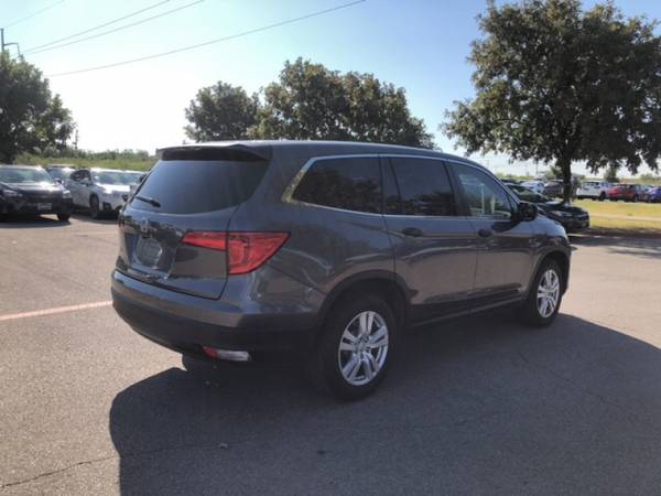 2017 Honda Pilot LX FWD for sale in Georgetown, TX – photo 5