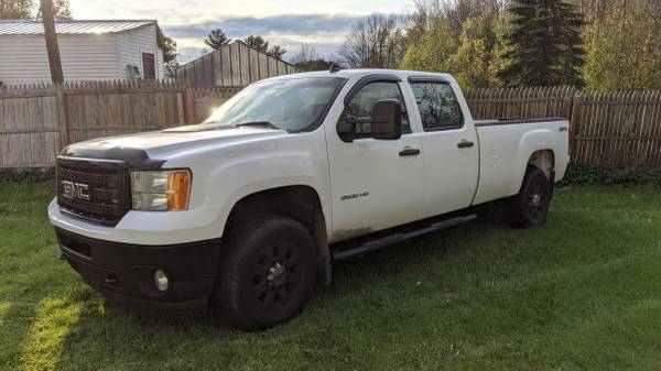 GMC 3500 HD CREW CAB 4X4 - cars & trucks - by owner - vehicle... for sale in Chateaugay, NY – photo 6