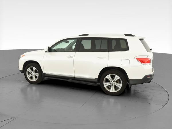 2013 Toyota Highlander Limited Sport Utility 4D suv White - FINANCE... for sale in Oakland, CA – photo 6