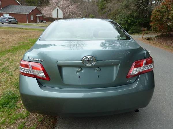 2011 Toyota Camry LE, <123K, CARFAX CERTIFIED, NICE OPTIONS! for sale in Matthews, NC – photo 5