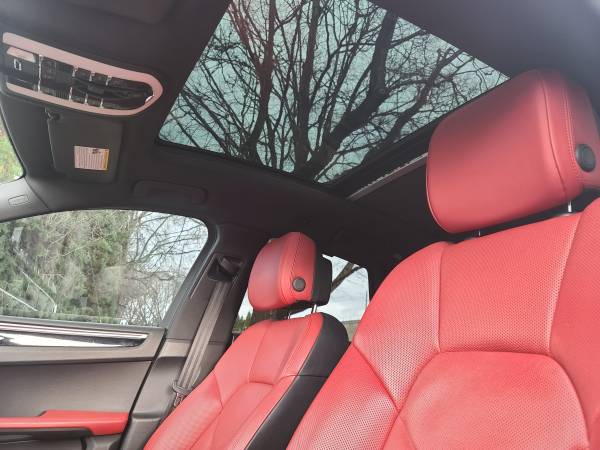 2017 Porsche Macan S White/Red AWD Premium Plus Pack Pano Roof for sale in Portland, OR – photo 13