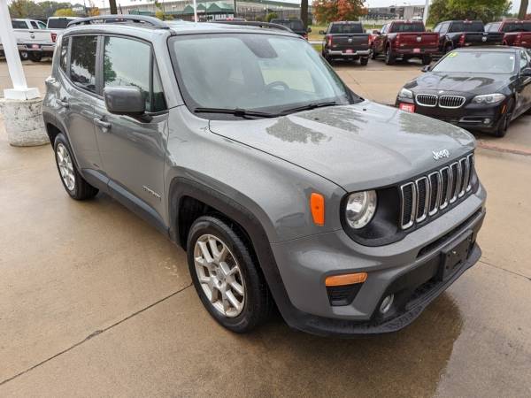 Used 2019 Jeep Renegade FWD 4D Sport Utility/SUV for sale in Waterloo, IA – photo 16