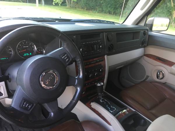 LIFTED ‘06 Jeep Commander V8 Hemi, 5.7 Liter for sale in Spring Grove, IL – photo 14