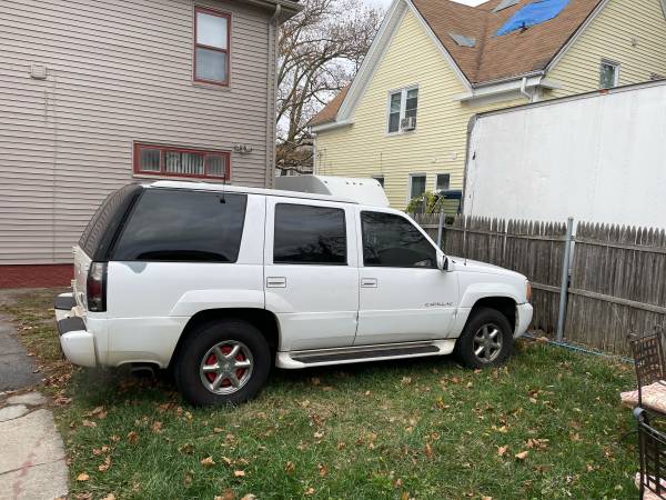2000 Cadillac Escalade White - cars & trucks - by owner - vehicle... for sale in Providence, RI – photo 2