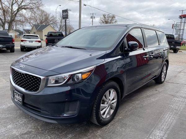 2016 Kia Sedona LX Minivan 4D Family Owned! Financing! - cars &... for sale in Fremont, NE – photo 4