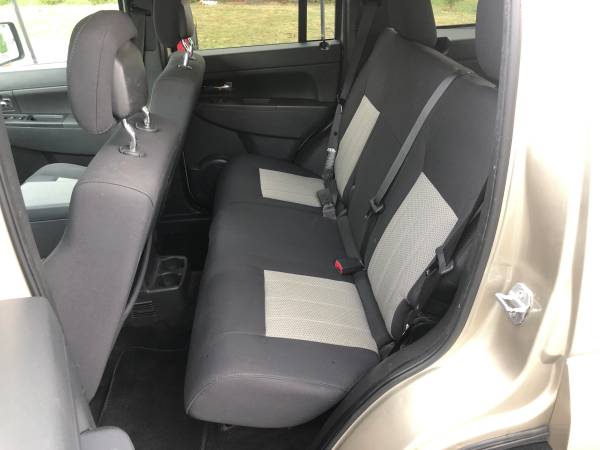 2010 Jeep Liberty 4x4 1 Owner Full Service History Excellent for sale in Palmyra, PA – photo 15