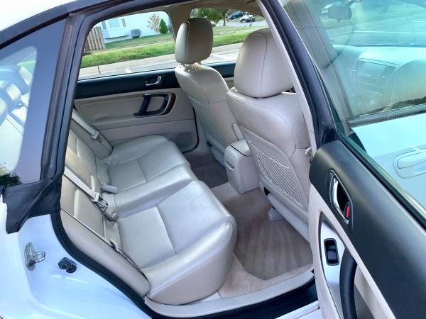 2008 Subaru Legacy 2.5i limited with 147k Clean Record and clean title for sale in MANASSAS, District Of Columbia – photo 15