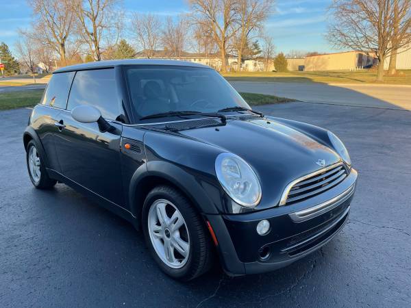 2006 MINI Cooper 5-SPD Manual Well-Maintaied and Very Clean! - cars for sale in Naperville, IL – photo 8