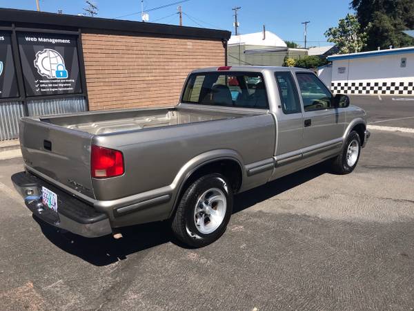 1998 CHEVY S10 LS EXTRA-CAB 5 SPEED MANUAL 3RD DOOR RUNS SUPER. for sale in Medford, OR – photo 3