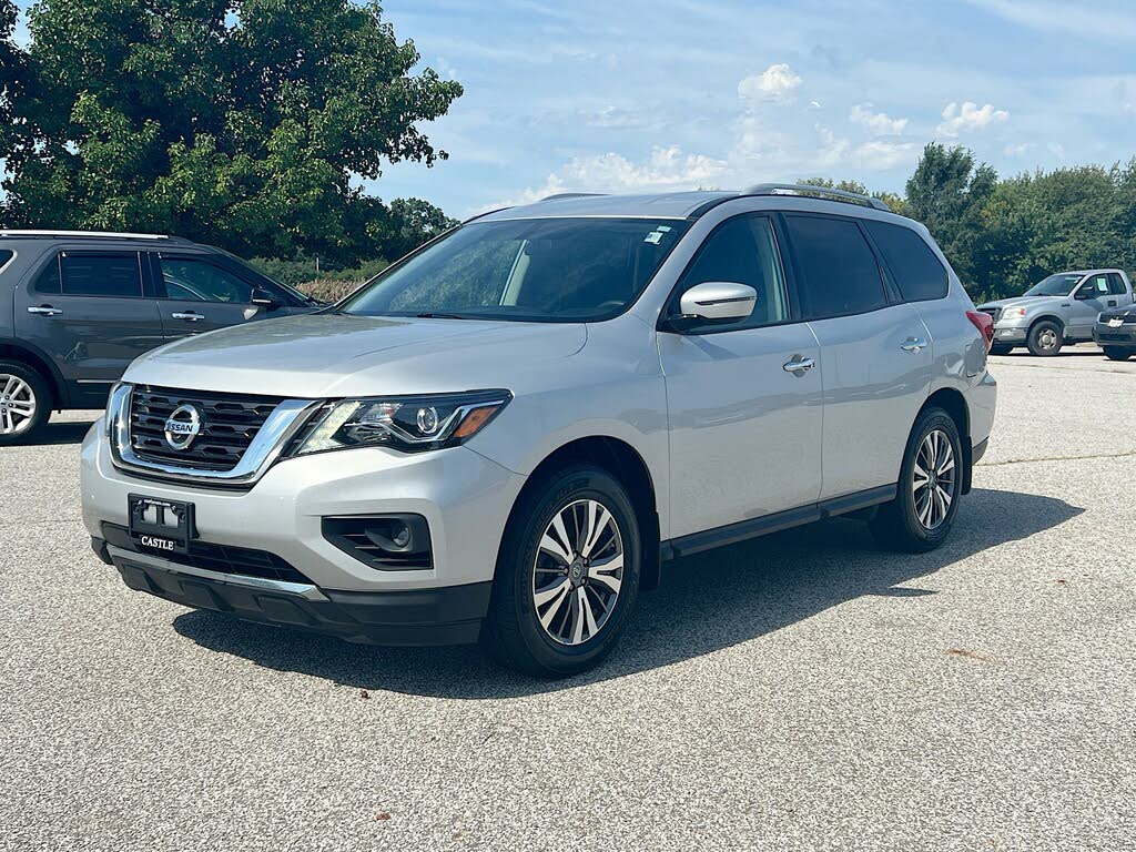 2019 Nissan Pathfinder S 4WD for sale in Portage, IN – photo 3
