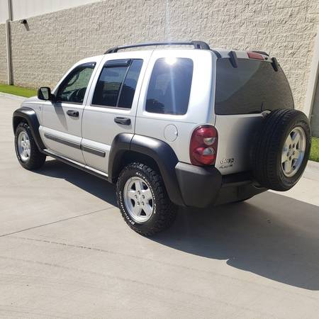 2006 Jeep Liberty - 140K - Bluetooth - 4X4 - All Terrains! for sale in Raleigh, NC – photo 3