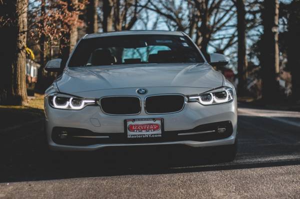 2018 BMW 330i xDrive - - by dealer - vehicle for sale in Great Neck, NY – photo 2
